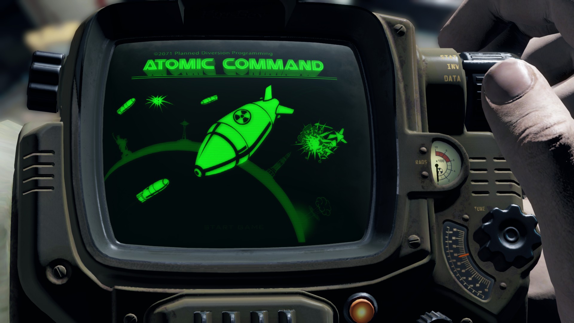 Command items. Atomic Command Fallout 4. Fallout 4 Pip boy. Приборы фоллаут. Pipboy казино.